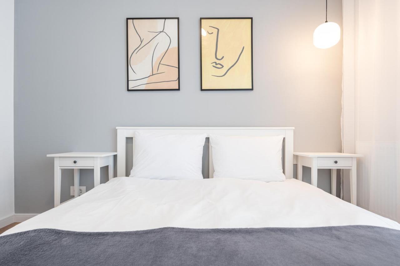Brioni Flat Apartment Oradea Ngoại thất bức ảnh